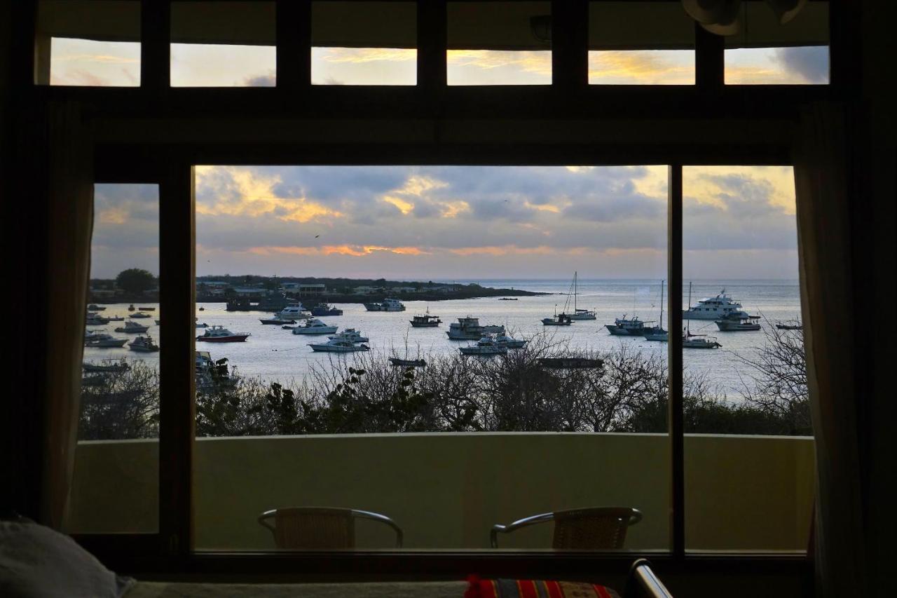 The Galeodan Suites Puerto Baquerizo Moreno Ngoại thất bức ảnh