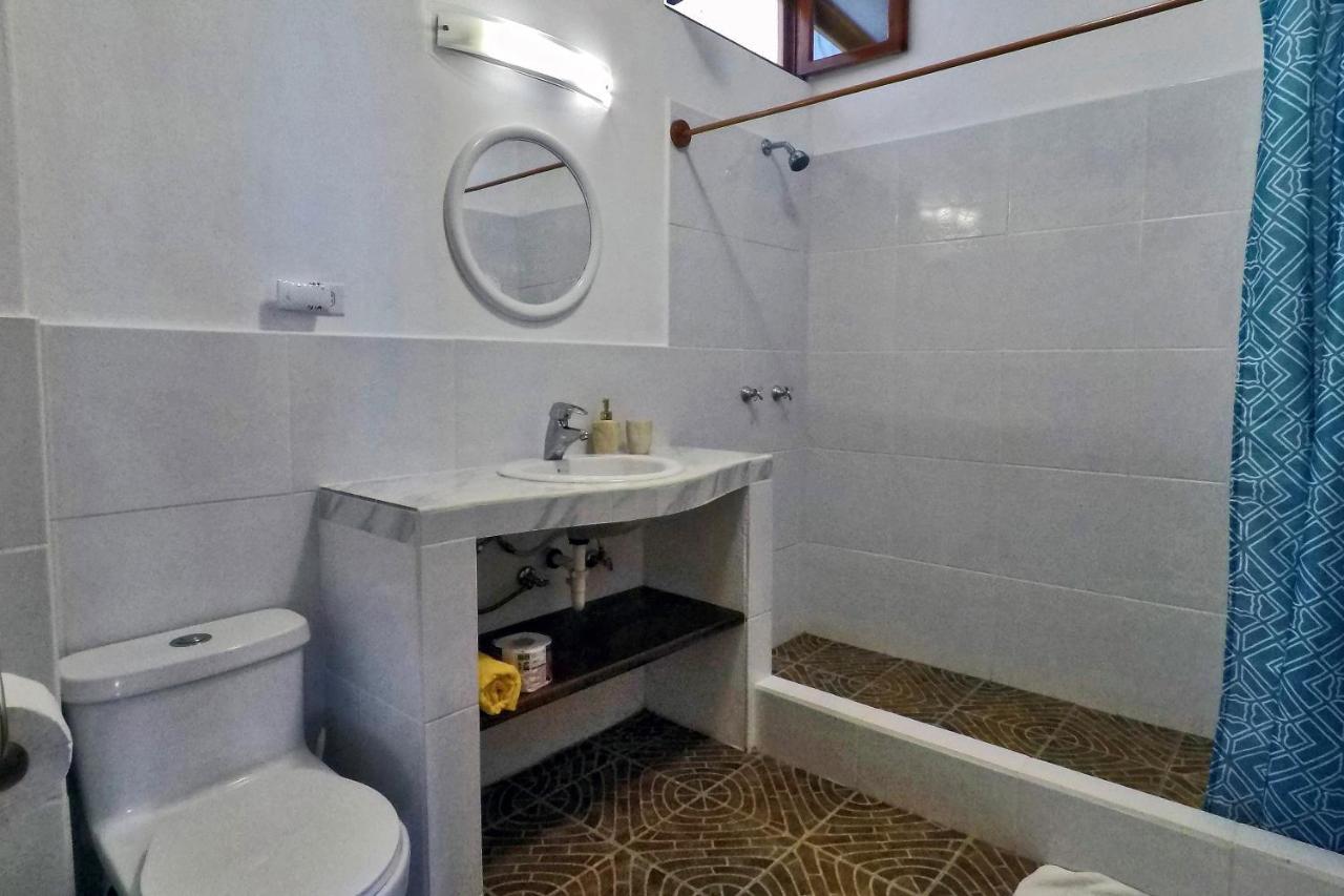 The Galeodan Suites Puerto Baquerizo Moreno Ngoại thất bức ảnh