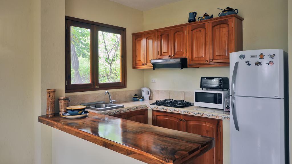 The Galeodan Suites Puerto Baquerizo Moreno Ngoại thất bức ảnh