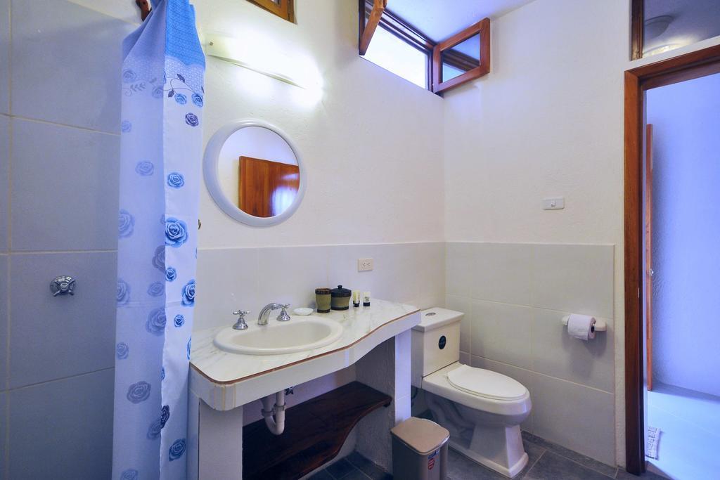 The Galeodan Suites Puerto Baquerizo Moreno Ngoại thất bức ảnh