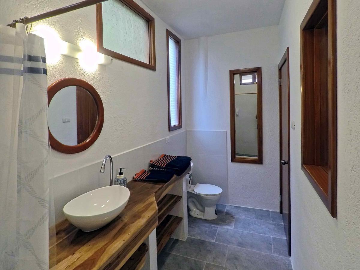 The Galeodan Suites Puerto Baquerizo Moreno Ngoại thất bức ảnh