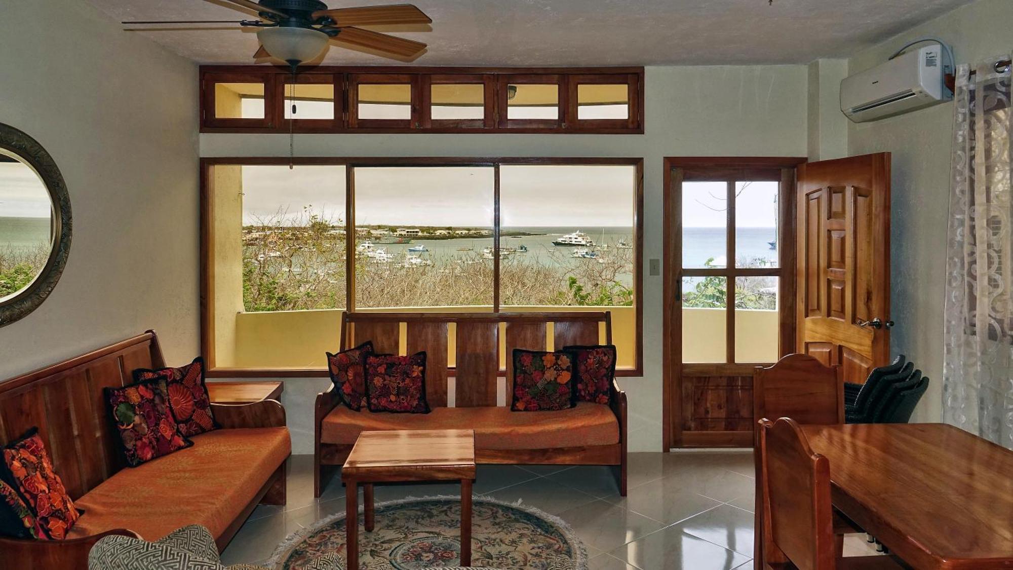 The Galeodan Suites Puerto Baquerizo Moreno Ngoại thất bức ảnh